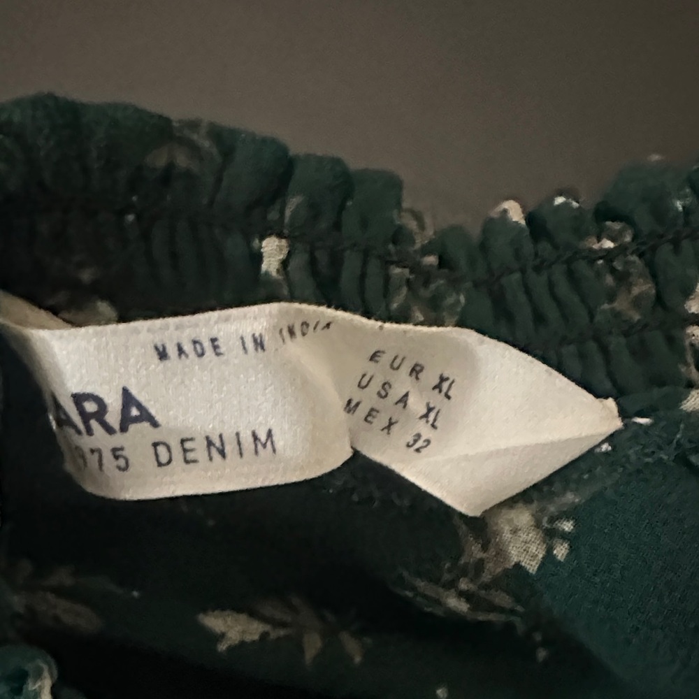 Zara Dark Green Floral Blouse - Picture 5 of 6
